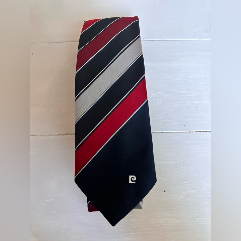 PIERRE CARDIN TIE LIKE NEW RED AND DARK BLUE